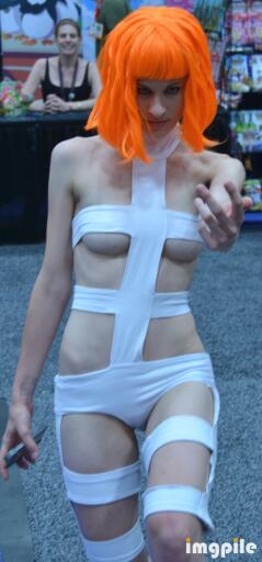 1 Sexy Cosplay Girls At Comic Con 2011 (21 photos) (20)