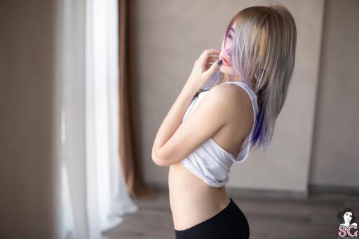 Beautiful Suicide Girl Lovelyuba Blueberry 03 HD lossless high definition image