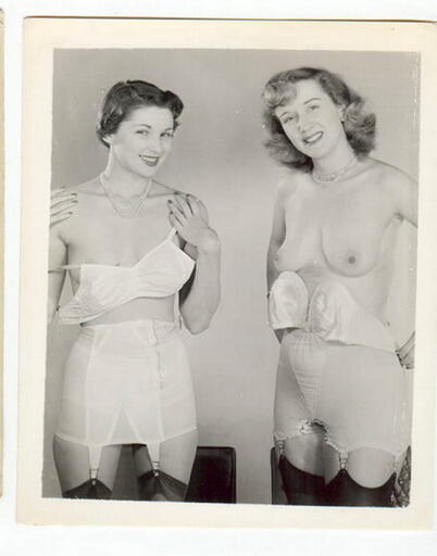 Vintage Sexy Women in Corsets and Stockings superunitedkingdom (164)
