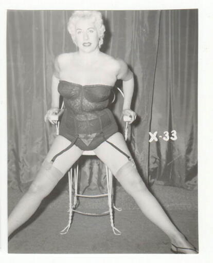 Vintage Sexy Women in Corsets and Stockings superunitedkingdom (166)