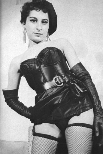 Vintage Sexy Women in Corsets and Stockings superunitedkingdom (141)