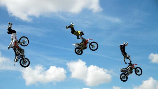 Motocross Aerial Acrobatics uhd