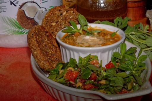 Curry & salad lunch 001 PL2 (722x480)