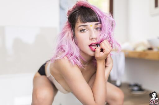 Beautiful Suicide Girl Lovelace Pink Petal 08 HQ lossless High definition retina image