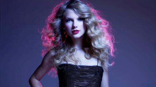 Beautiful HD+ 2K Girl curves Taylor Swift 4 Desktop Wallpaper