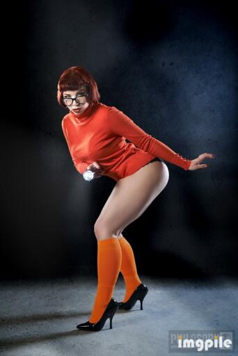 Velma scooby doo erotic cosplay (7)