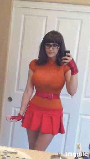 Velma Sexy Scooby Doo Cosplay (3)