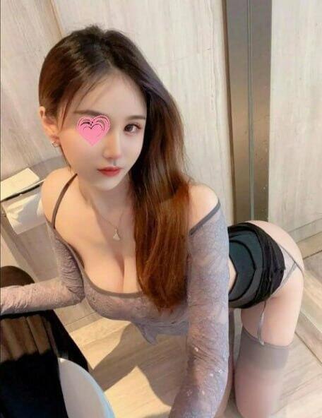 年輕貌美纖細 很會勾引男人 床上花樣多 口技很好 健談 騷妹小騷包 嫩的出水 很會玩哦