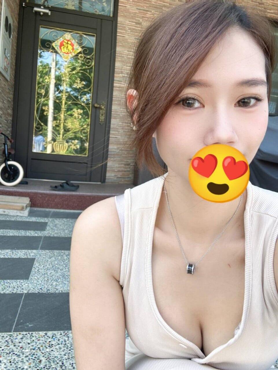 優質小女友 夢幻鄰家姐姐 清新俏麗 修長美腿 身材比例很好的 超級好互動 氣氛絕佳 女友fu 特別是舔工超厲害 床上主動 會玩會吸 會挑逗