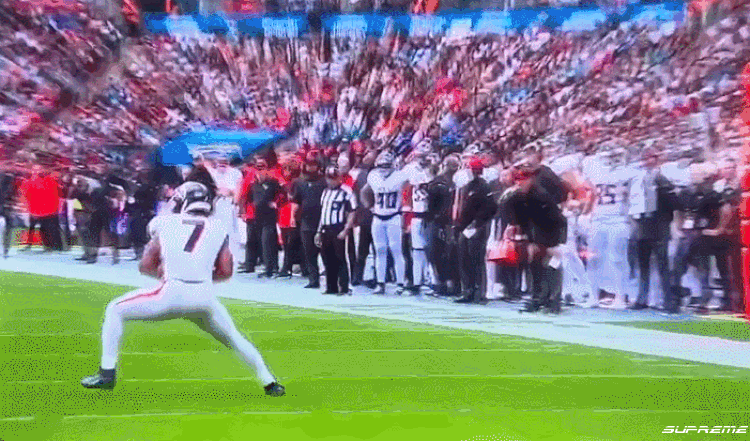 DfjIl2.gif