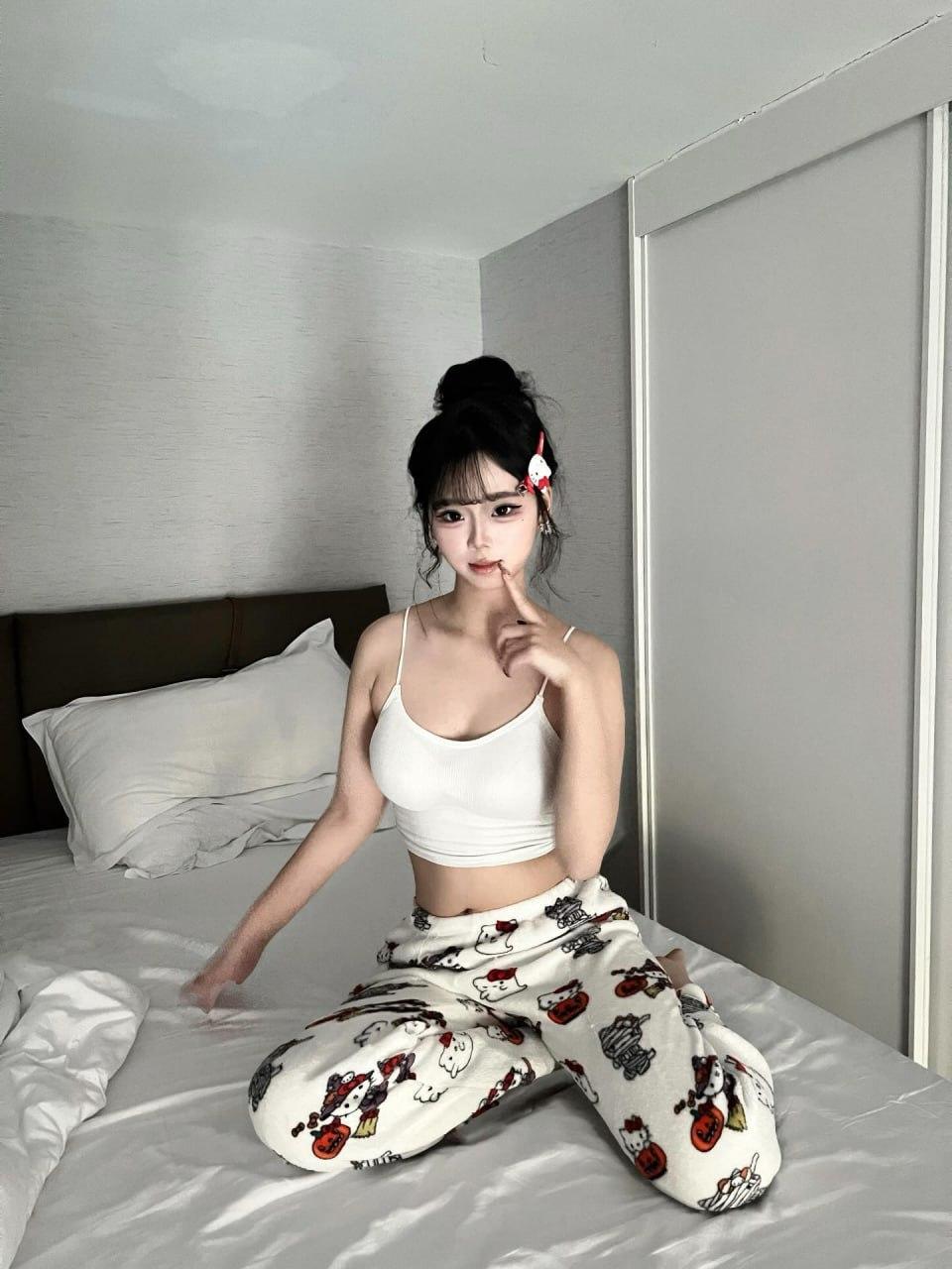 優雅女性身體線條