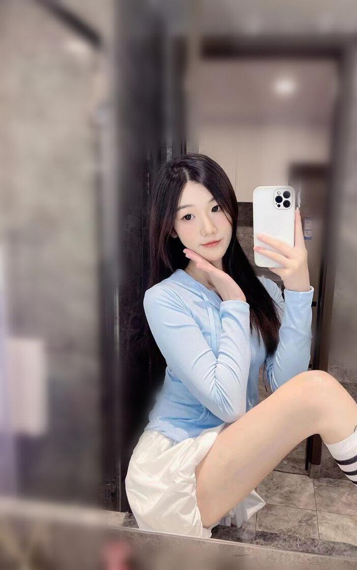 長腿性感外拍正妹 誘人S曲線 水多又敏感 享受極致性愛高潮