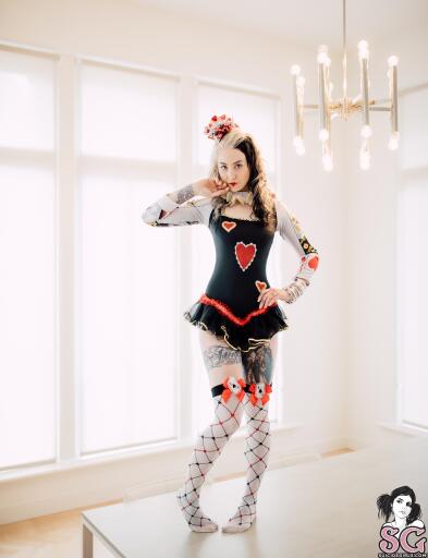 Beautiful Stunning Suicide Girl Channy Queen of Hearts 05 HD high resolution HQ lossless iPhone Goog