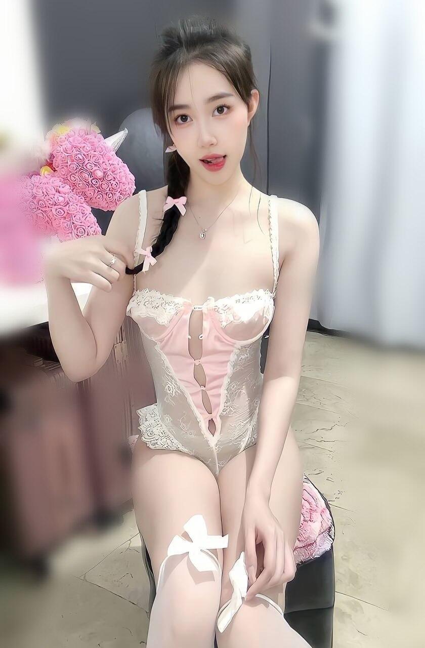火辣正妹 #美腿小蠻腰
床上妖嬈熱情主動 #每日淫水氾濫
急需哥哥送溫暖 保證流連忘返