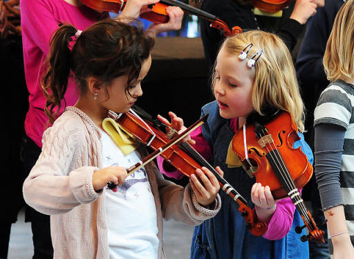 Hollywood Arts Academy - Violin Lessons For Kids