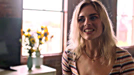 SWSMILFS02 088