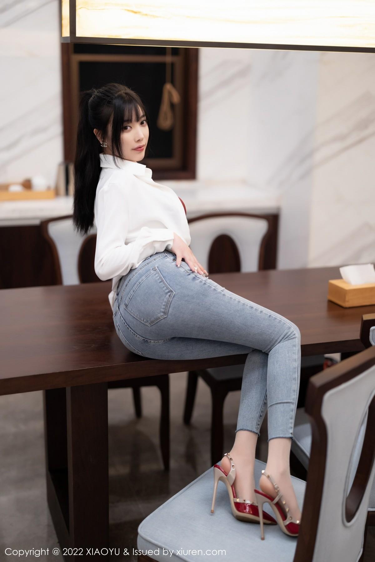 ★頂大美乳女大生主動騎上來YBSG★