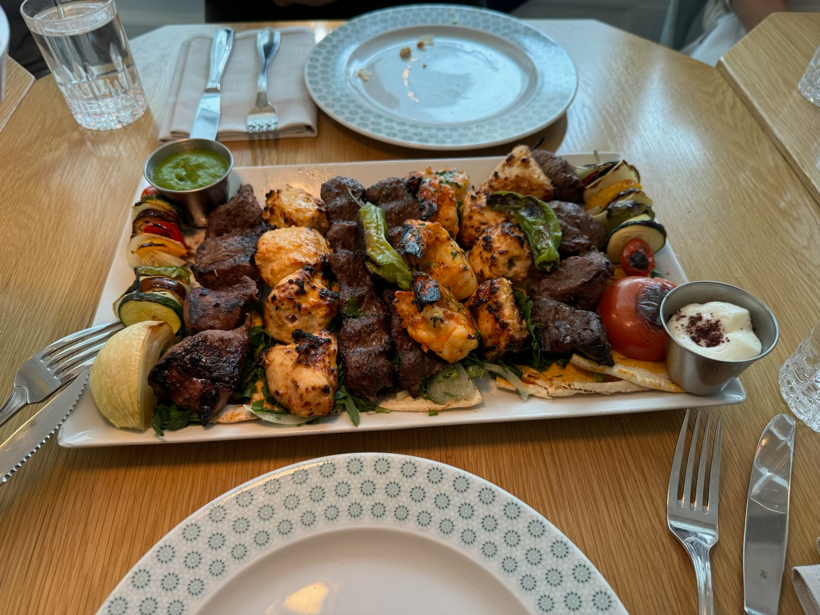 Review: Amal - Image 3