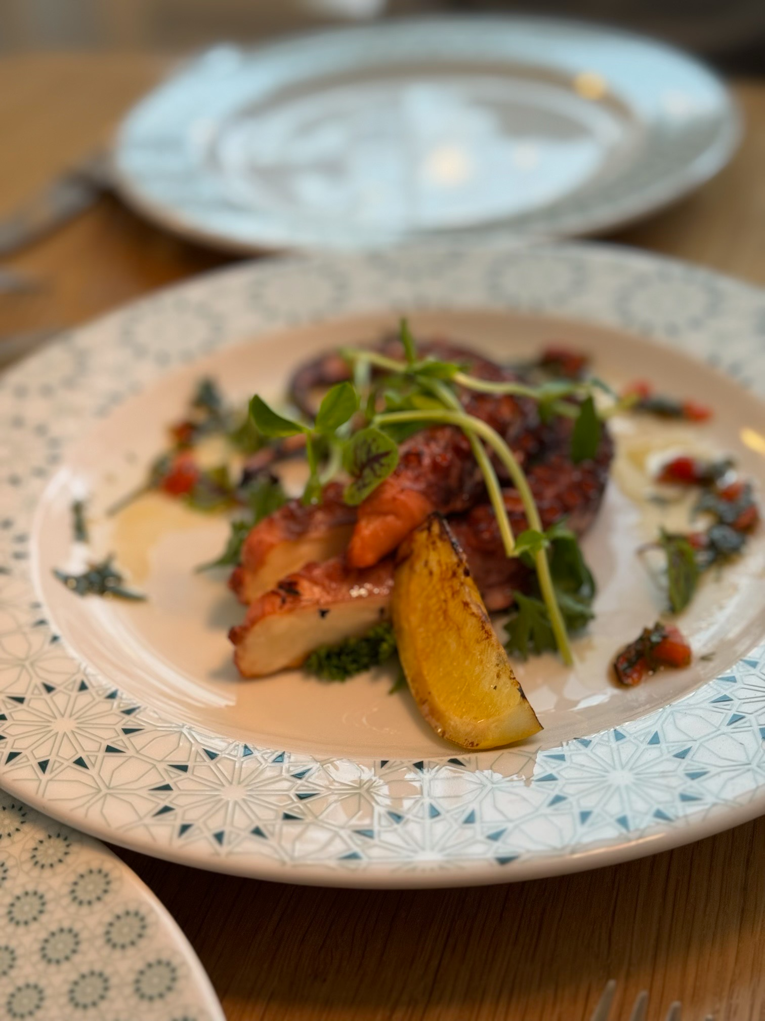 Review: Amal - Image 4