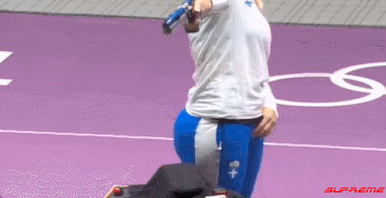 RGMmuu.gif