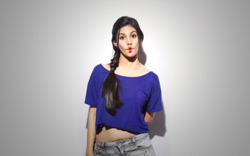 amyra dastur actress model girl beautiful brunette pretty cute beauty sexy hot pose face eyes hair l