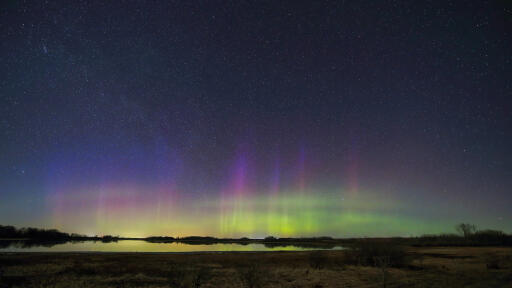aurora borealis northern light lake 4k we 3840x2160