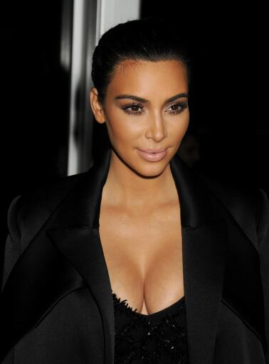 Kim Kardashian 352