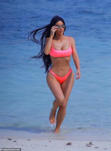 Kim Kardashian 9