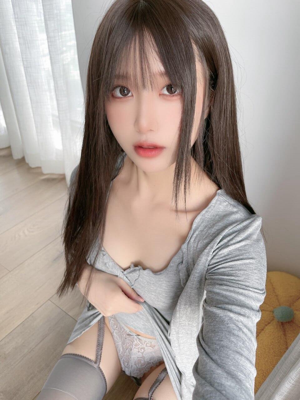 甜美型 長髮 大奶 可愛
在接外爬拍  #很有麻豆的氣質 
很少做愛 穴穴很濕濕 很緊 全套服務
