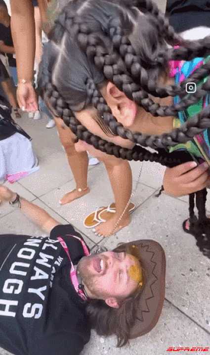 ZNSfmvJ.gif