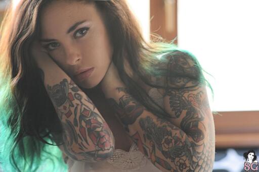 Beautiful Suicide Girl Eden Raw (10) High resolution iPhone retina lossless image