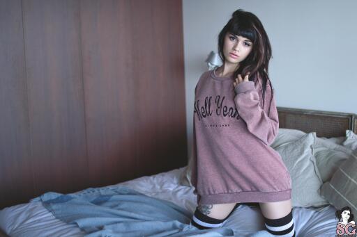 Beautiful Suicide GIrl Almendra You're Mine, You're Mine 03 High resolution 4K image