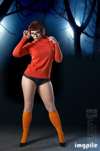 Velma scooby doo erotic cosplay (5)