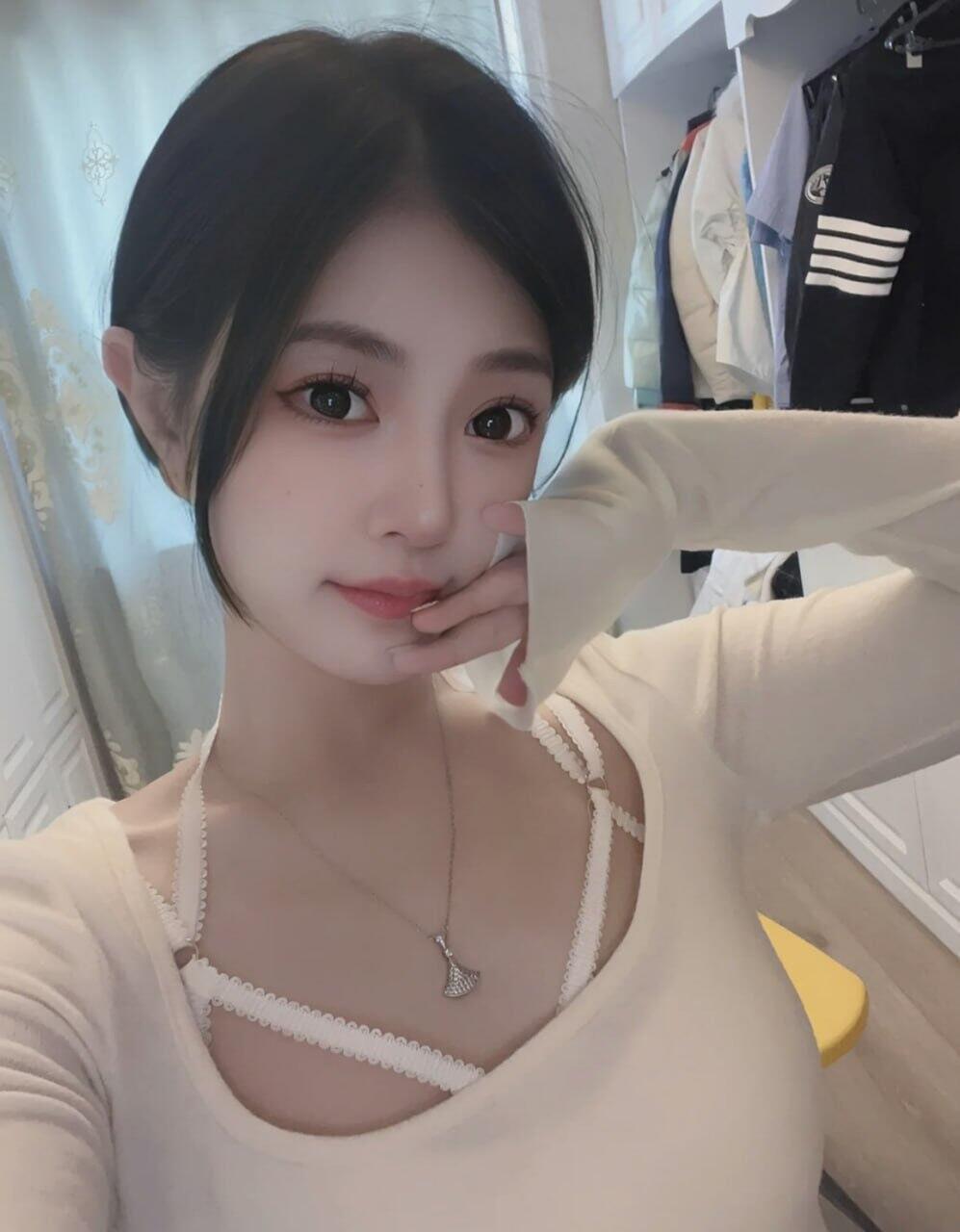 播音系學生 笑起來眼睛彎彎的很好看
聲音很甜 #新妹兼職
想要嘗鮮的寶寶現在可以行動起來了~~