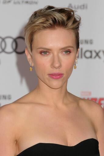 Scarlett Johansson (30)
