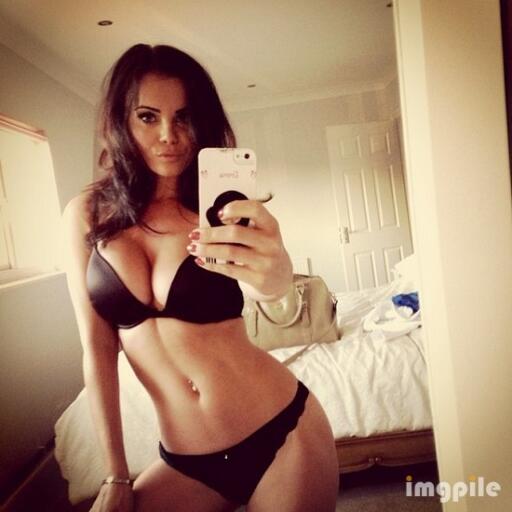 Emma Glover instagram black lingerie selfie online iPhone selfie
