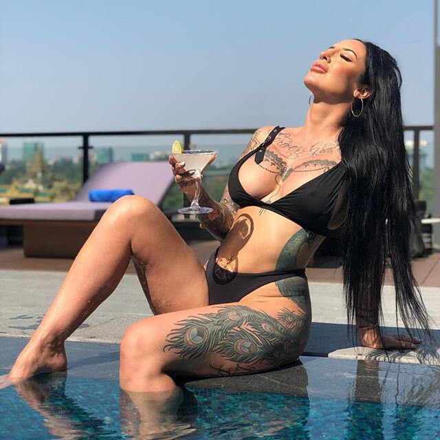 paige nicole in answer #2058587