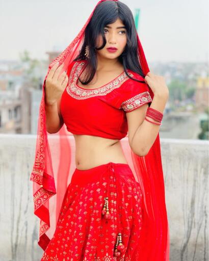 Neha Singh (732)