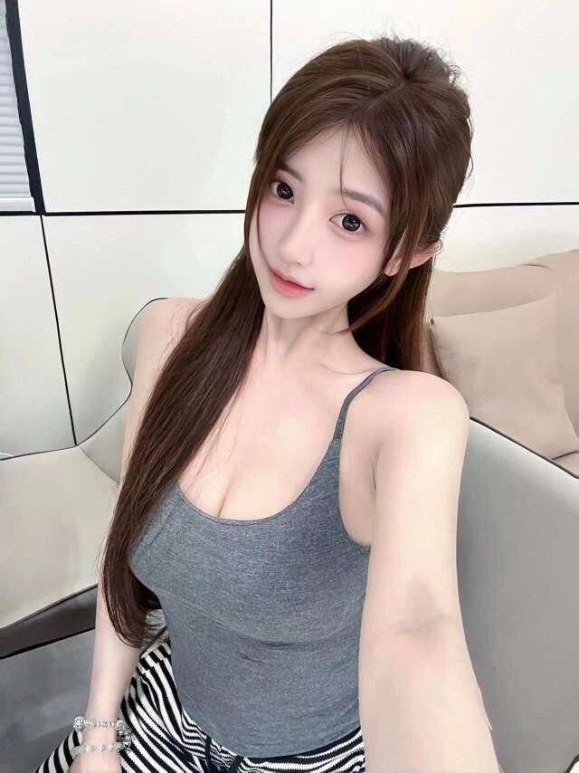 學生妹妹 等你來愛 誘人的美腿 窈窕身材曲線 親切健談的個性 氣質不凡 全身充滿小女人的氣息 香味猶存
