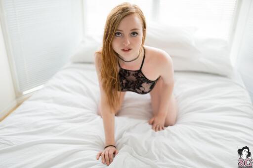 Beautiful Suicide Girl Vaughn Foinse (8) 2K lossless High definition stunning image