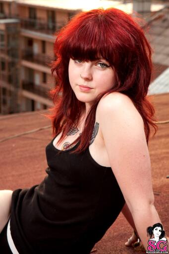 Beautiful Suicide Girl Jive Living For The City 859901 High resolution iPhone Retina image