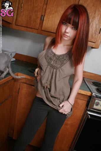 Beautiful Suicide Girl inked girls soya cymagen 009 High resolution image