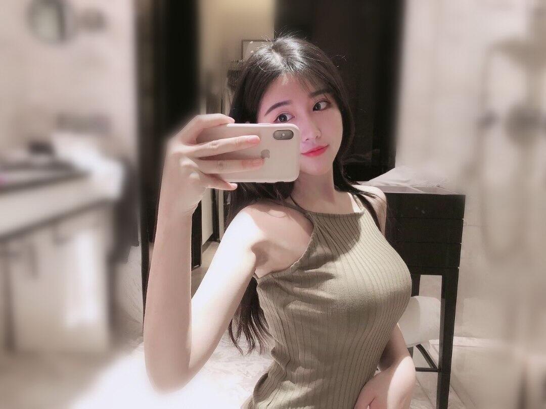 超級巨乳 粉嫩白 會玩 尺度大 小淫娃 喜歡被開發 超高顏值 聲音很甜喔