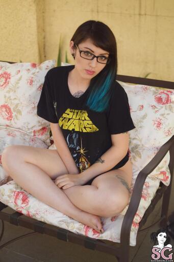Beautiful Suicide Girl Lestein There's No Try (1) High resolution lossless iPhone retina image