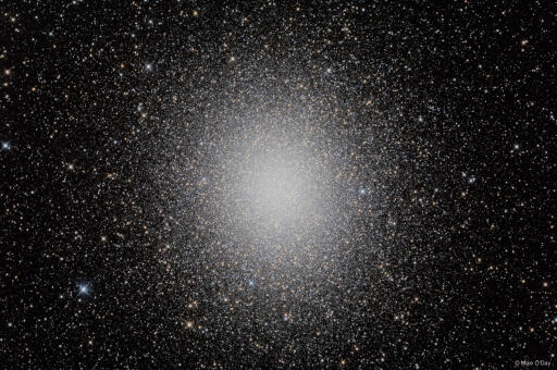 Star Cluster Omega Centauri in HDR