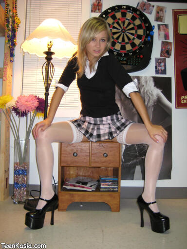 Very Hot Sexy Women in Schoolgirl Outfits (69)
