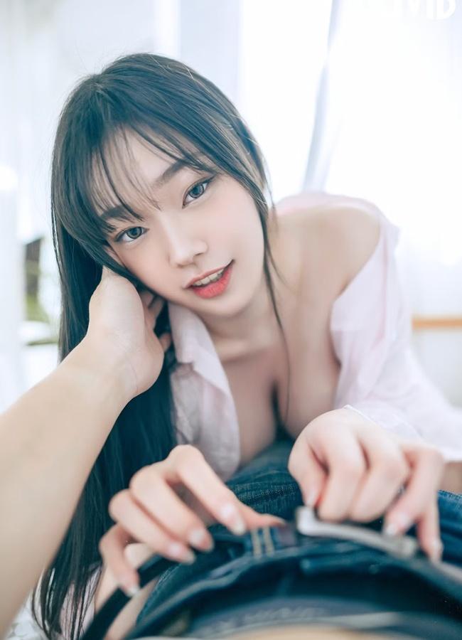 姐姐好騷超主動的蹂躏大奶子